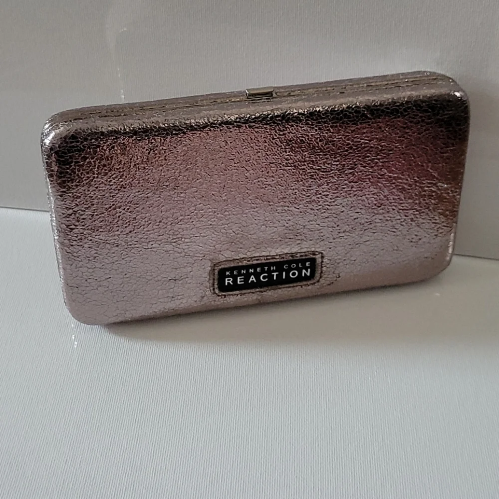 Kenneth Cole Reaction wallet NWT